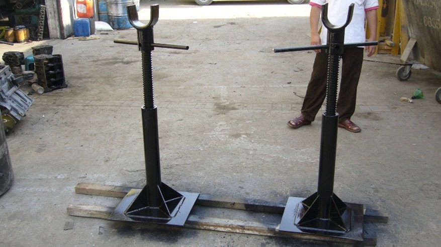 Cable Drum holding stand ( 50 to 100 ton capacity)